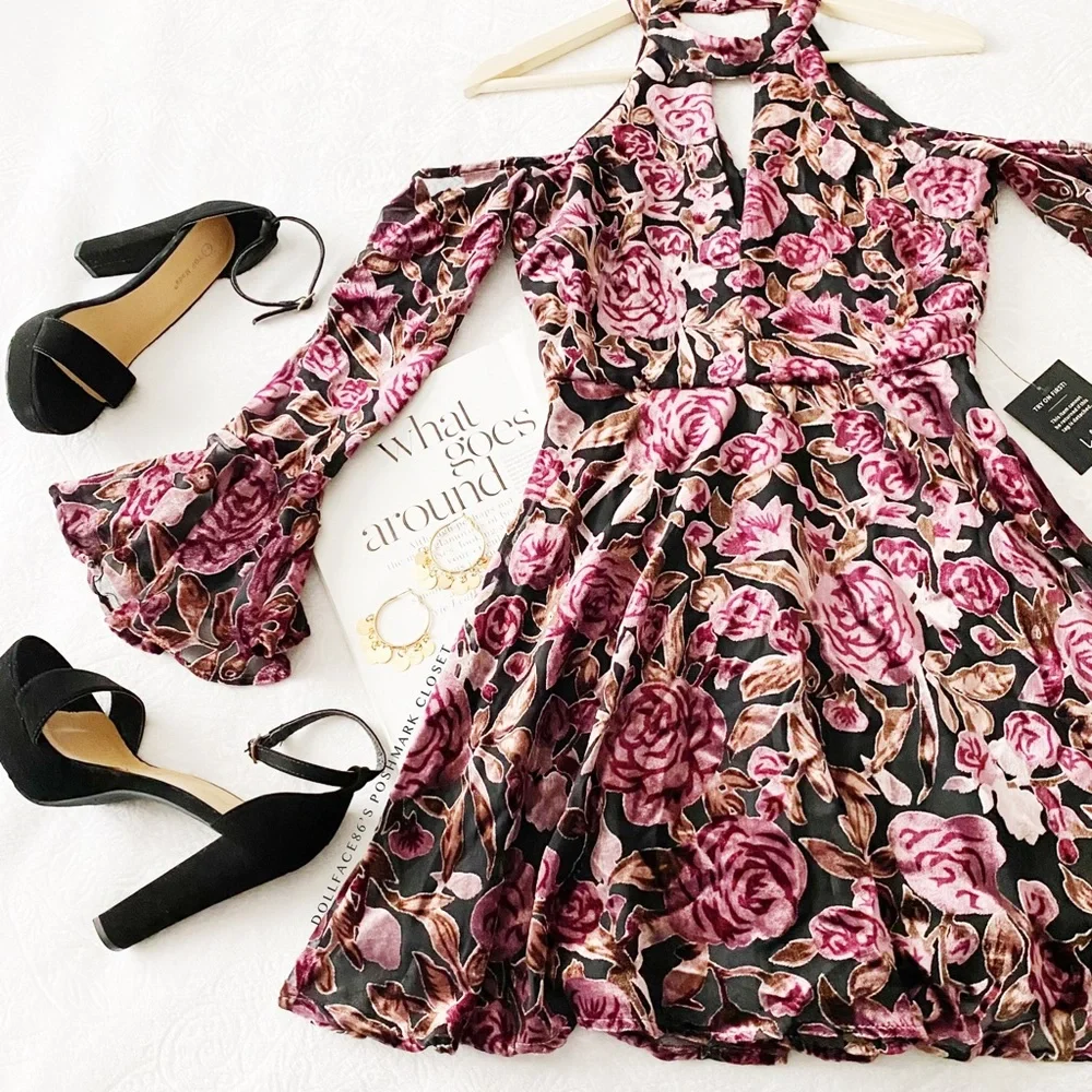 NWT Lulu’s Velvet Cold Shoulder Dress - Picture 1 of 10